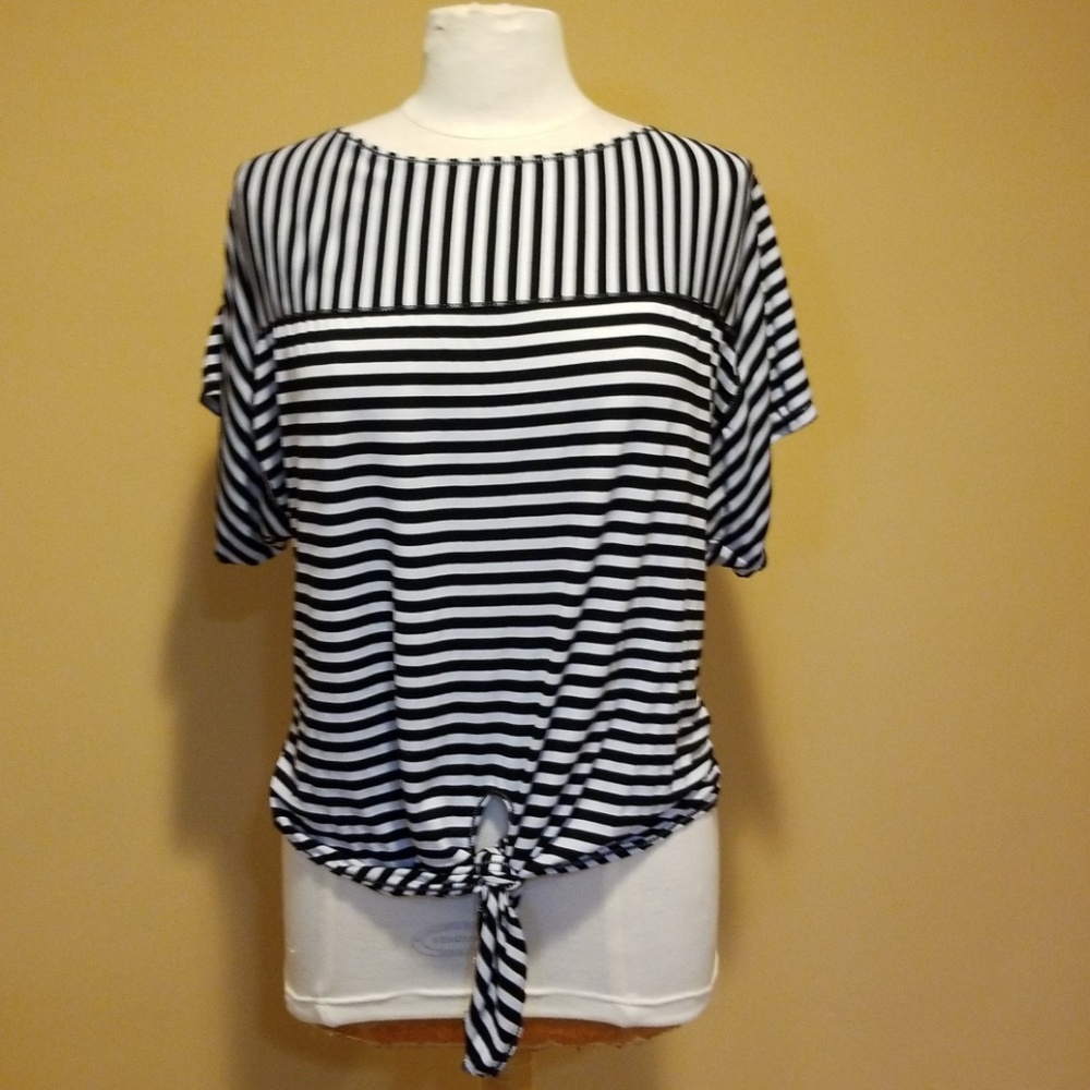 Striped knot tie shirt